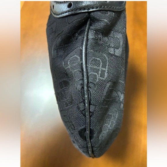 Gucci Black and Gold Shoulder Bag - Picture 3 of 9